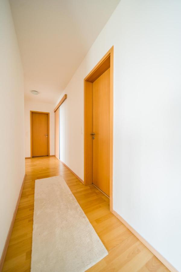 ברטיסלאבה Comfy Condo On The 20Th Floor & Free Parking מראה חיצוני תמונה